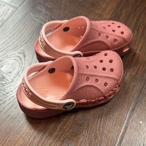Girls Glitter Pink Rose Unique Clogs, T9